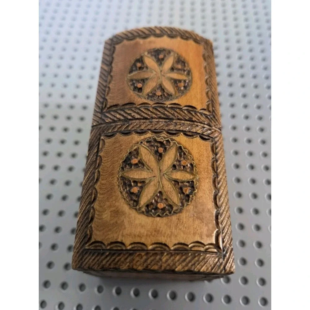 Wooden Polish Trinket Box Carved Treasure Chest Made in Tatra Mountains Poland - Picture 4 of 9